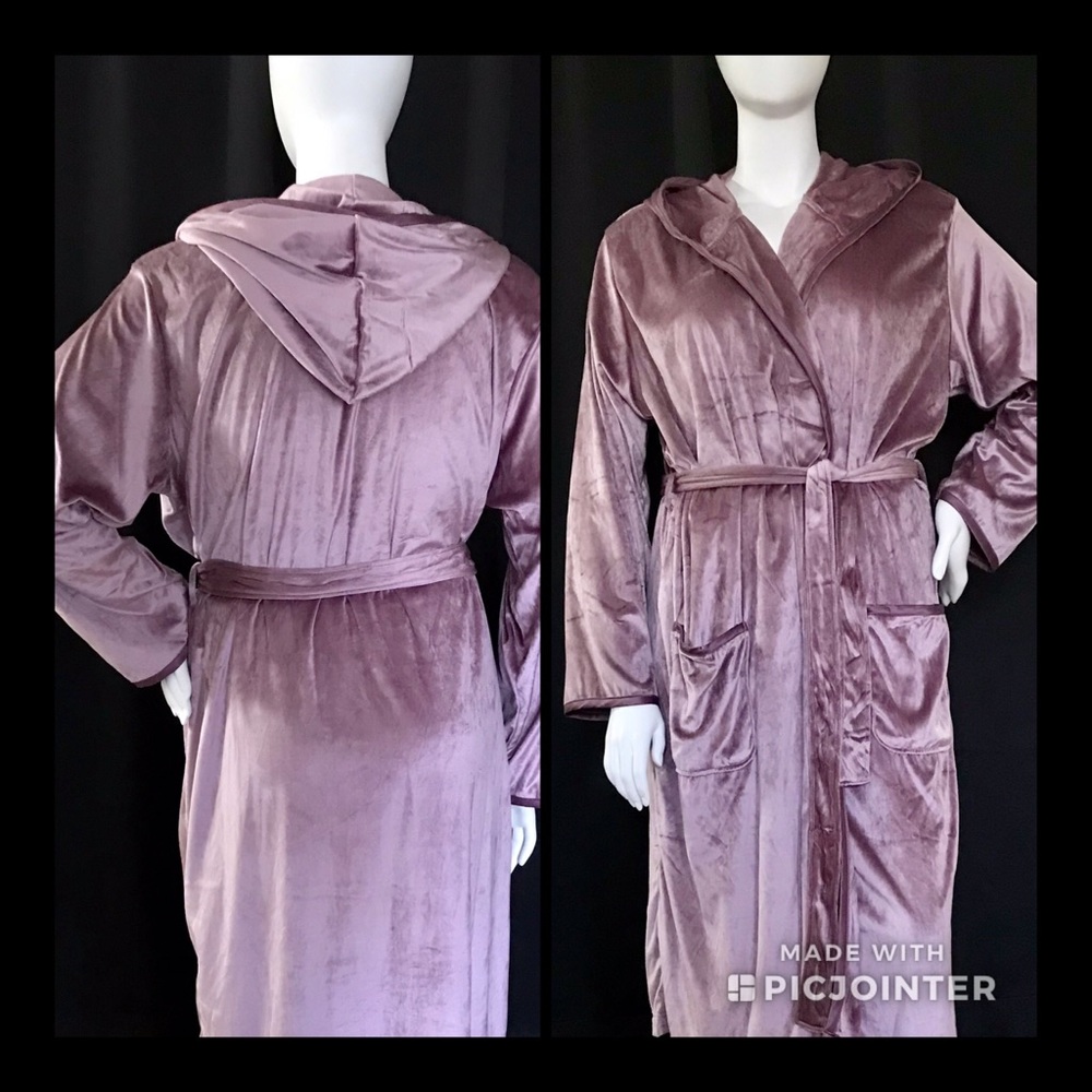 Hooded luxury spa robe